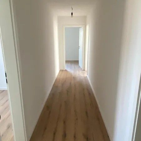 Apartment Monteur- Und