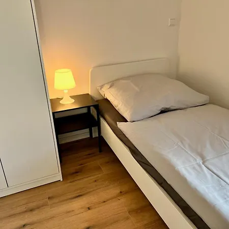 Monteur- Und Apartment Lingenfeld